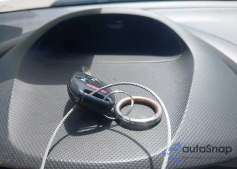 2013 Honda Insight from USA, damaged, VIN JHMZE2H38DS004728